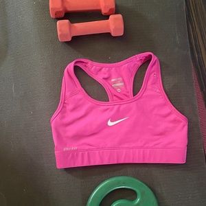 NWOT Nike Sports Bra Teen